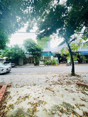 đất mt đường 7m5 hoà minh mà rẻ hơn cả đất kiệt oto mọi người ơi.