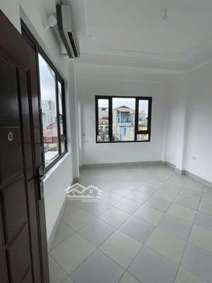 bán nhà tây trà siêu hiếm lô góc kd bất chấp