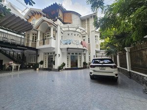 biệt thự giá hấp dẫn tại nguyễn văn hưởng - thảo điền