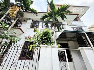 bán gấp biệt thự 4 tầng, 3 thoáng, 176m2 tại yên vĩnh, hoài đức, hà nội, giá cực ưu đãi 15,9 tỷ