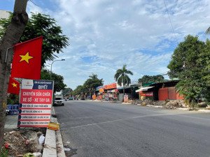 cần bán gấp căn nhà ngay mặt phố bình tân sát bên aeon mall