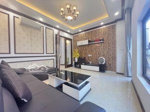bán nhà cổ linh 50m2-hơn 9 tỷ-gara ô tô-vài bước ra mặt phố-nhà dân xây-sổ vuông-hiếm