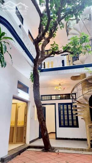 CHÍNH CHỦ BÁN GẤP NHÀ KIM MÃ PHỐ VIP BA ĐÌNH SAU QH RA SÁT MẶT PHỐ 75M X 3 TẦNG 13 TỶ