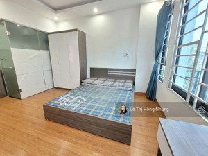 bán nhà mễ trì siêu hiếm, 40m2,6t,2 mặt ngõ,kd tải nhỏ đỗ cửa