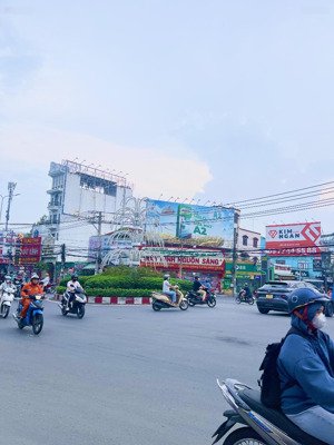 cho thuê nhà cực đẹp 1 trệt 3 lầu mặt tiền đầu đường phan trung phường tân mai