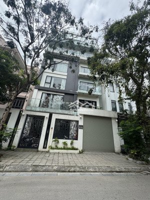 phân lô vip 140m2- lô góc mặt tiền 15m ô tô tránh vỉa hè- văn phòng - nguyễn cơ thạch - 48 tỷ