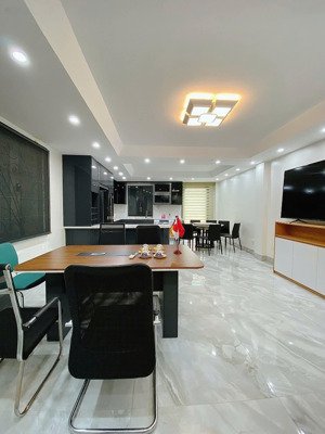 chính chủ cần bán nhà mặt phố trung hòa, lưu quang vũ, xuân quỳnh, vũ phạm hàm, cầu giấy.