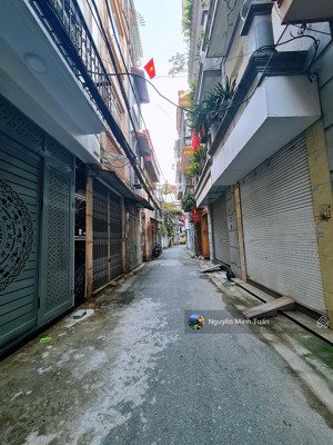 bán nhà trương định, hoàng mai 41m2 giá 11 tỷ, dân mới xây, khung cột chắc chắn