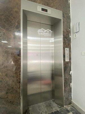 chủ nhà cho thuê nhà mới, 2 mặt đường, phố hoàng quốc việt, 96m2x 5t nhà hàng, kinh doanh, vp 32 tr