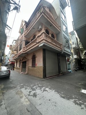 bán nhà lô góc ô tô vào nhà phố thái thịnh,kdvp-ở thích dt:47m-4 tầng-2 mặt tiền,14.x tỷ