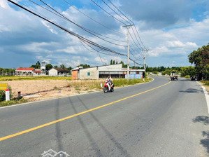 bán đất mặt tiền đường kinh doanh tỉnh lộ 7, 180m2 sổ hồng riêng, full thổ cư, giá chỉ 2.05 tỷ