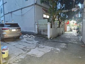 trung tân thạch bàn, ô tô vào đất, nhỏ tiền