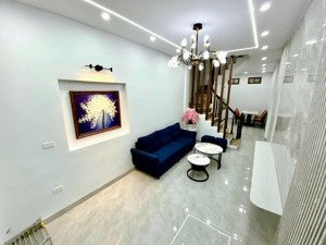 bán nhà định công - thanh xuân - 31m xây 4 tầng đẹp, 4 phòng ngủ full nội thất, giá chỉ 6.9 tỷ