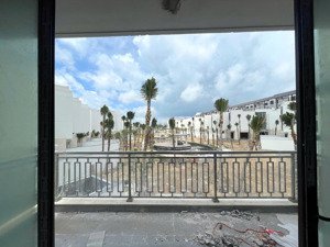 biệt thự mặt biển ha long, sẵn nhà, hồ bơi sân vườn, cạnh intercontiental resort, tặng nt 600tr