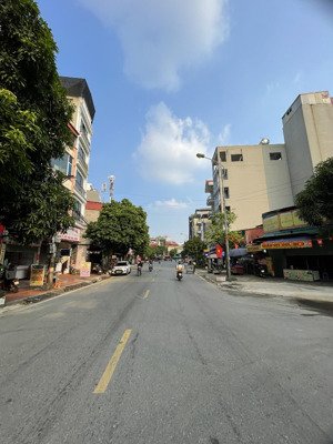 bán nhà cuối đường bà triệu ngay trung tâm hà đông gần chợ hà đông