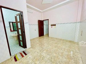 nhà bán gần bệnh viện q6 - đường số 3 q6 (4x20) 5 tầng. chỉ 11,5 tỷ