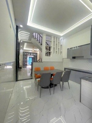 nhượng gấp nhà 3 tầng ngay bùi thị xuân, quận 1, thích hợp kinh doanh cho thuê, shr, giá 4 tỷ 150tl