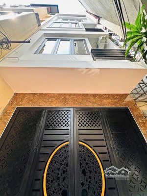 bán nhà riêng 37m 5 tầng phú thượng