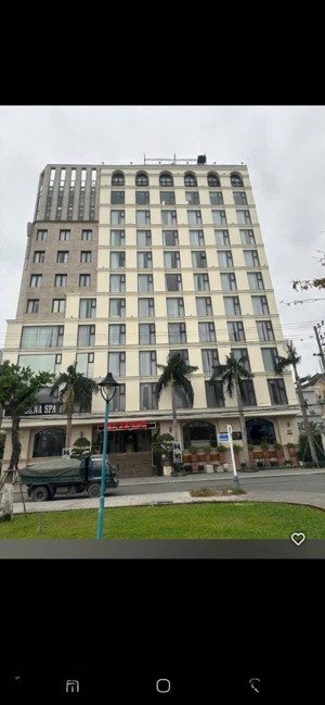 bán khách sạn góc 2 mặt tiền đông kinh nghĩa thục đối diện công viên