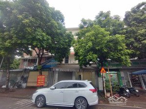 cho thuê nhà kđt vinaconex3 trung văn, nam từ liêm. dt 125m, 4 tầng có thang máy. giá 45tr/th