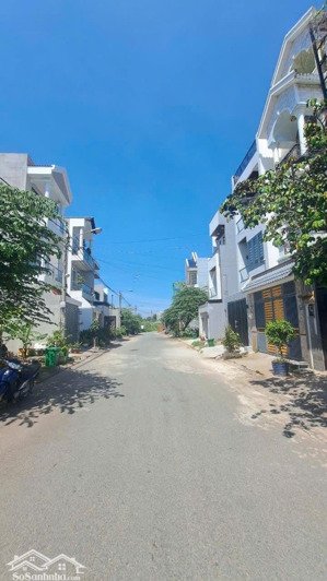 đất 60m (4x15 vuông) hẻm 200 , bưng ông thoàn, p phú hữu, tp thủ đức (4ty690)