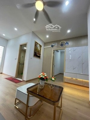 bán nhà tt tầng 1 tại ngõ 250 tân mai - hoàng mai, nhà 1 pn, 1 khách, 1 bếp và chỗ để xe, sổ đỏ đẹp