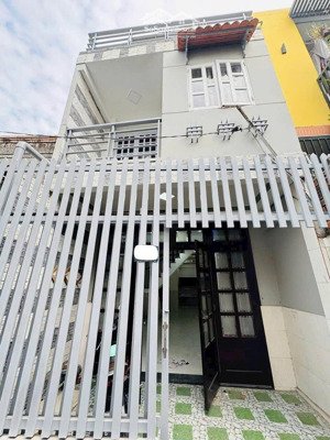 làm ăn thua lỗ bán gấp nhà giá 2tỷ850 kha vạn cân, linh đông, thủ đức 44,3m2