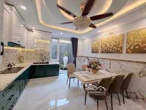 nhà mới mặt tiền đường số lâm văn bền q7 , tp hcm