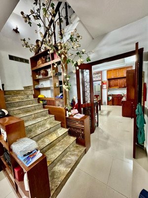 lạc long quân 55m - gara ô tô, lô góc 2 mặt thoáng, không quy hoạch kinh doanh đỉnh, giá hơn 11tỷ