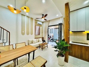 bán gấp nhà phạm cự lượng, p.2 tân bình, 50m², sau lưng bv tâm anh, giá chỉ 2tỷ, shr,lh 