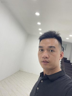 bán nhà mặt phố quận thanh xuân gần ngã tư sở royal city vỉa hè rộng kd sầm uất 66m2