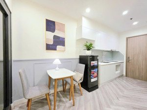 bán căn studio s2.10 sảnh có lễ tân mới bàn giao năm ngoái full nội thất đẹp view thoáng