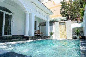 chính chủ cần bán căn biệt thự sát biển đường hồ quý ly trung tâm bãi sau thuỳ vân . vũng tàu