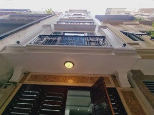 phân lô vip trần quốc hoàn-cầu giấy - 50m2x6t, mt 4m, kdvp, nhỉnh 17 tỷ