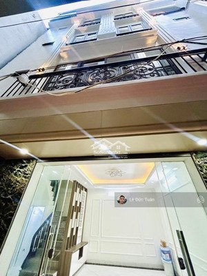 bán nhà đường hoàng mai, quận hoàng mai, oto đỗ ngay cổng, 30m ra oto tránh, 35m x 5 tầng mới đẹp