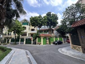 bán nhà kđt định công - biệt thự 150m2 - view vườn hoa - chỉ 51,5 tỷ