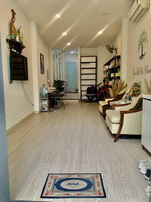 chính chủ đang muốn cho thuê nhà nguyên căn phường 17 quận bình thạnh: