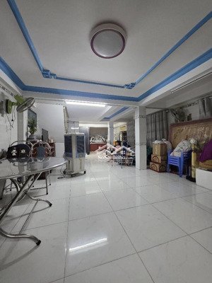 nhà 2 tầng 68m2(5x13.5)-hẻm 6m lê cơ -giá 5.5 tỷ