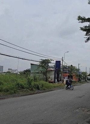 27 tr/m2: lô góc 3 mặt tiền bưng ông thoàn gần liên phường: 7268m2, 6824m2 đất ở. phù hợp da