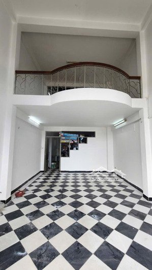 nhà 3 tầng mặt tiền đường lê hồng phong gần cửu long, p.phước hoà. giá 7tỷ200- diện tích 50,5m2