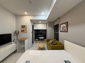 thuê saigon royal 35m2 ban cồng full nội thất ngay bến vân đồn quận 4 sát quận 1 lh 