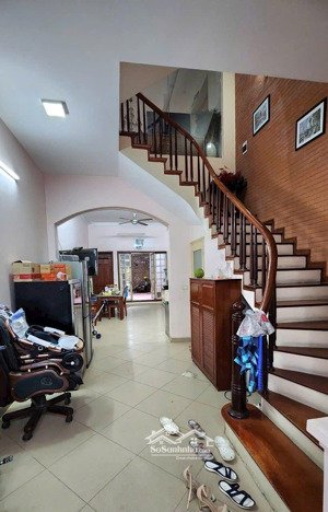 bán ccmn trương định hoàng mai dòng tiền khủng diện tích 92m x 7 tầng thang máy xịn,