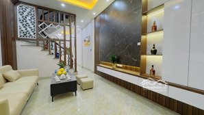 nhà mới tinh gần ngã tư sở - hà nội. full nội thất chỉ xách vali về ở 