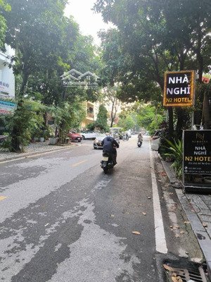 bán nhà kđt văn phú vị trí đẹp - kinh doanh - nhà đẹp - ô chờ thang máy - hướng đn - ở thích