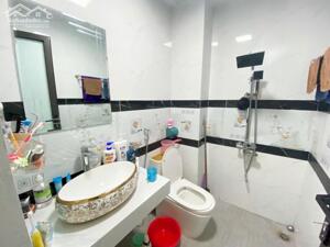 BÁN GẤP NHÀ CĂN GÓC HÀ ĐÔNG- VĂN PHÚ PHÂN LÔ,THANG MÁYÔTÔ TRÁNH ĐỖ 24/2433m²x 5 tầng