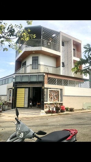 nhà 2 mặt tiền 80m2 - 4,7 tỷ - long phước quận 9 - chủ là kiến trúc sư nhà cực đẹp