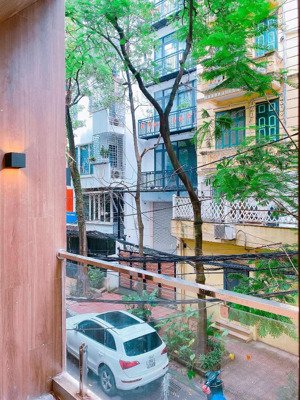 bán nhà mặt phố khu hoàng cầu | 61m | 5 tầng | thang máy | kinh doanh sầm uất