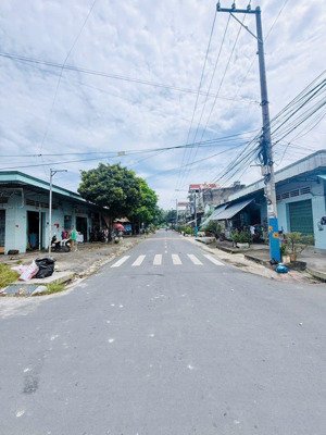 bángóc 2 mặt tiền 13m x 36m vừa nhìn đã muốn chốt! vị trí vàng: ngay khu nhà máy kính nổi,