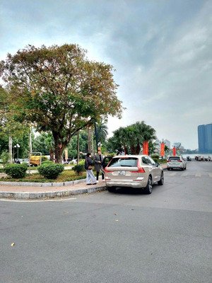 bán nhà mặt phố lạc long quân 195m2, giá 88 tỷ. tây hồ