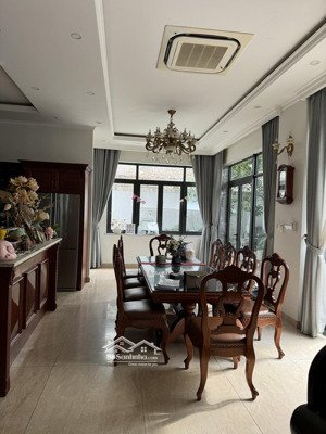 cần bán biệt thự 235/.. đặng thuỳ trâm, p13, bình thạnh, hcm